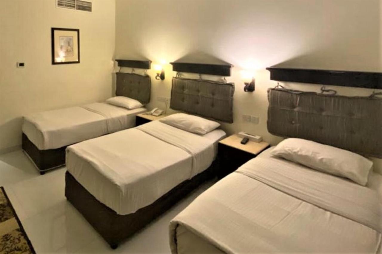 Signature Inn Hotel Deira Dubai Esterno foto